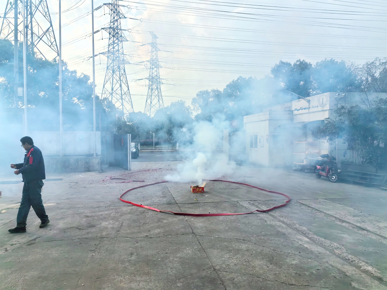 YP电子