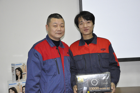 YP电子公司2012年度总结会-图片09